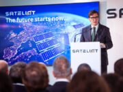 El president Illa anima a l’empresa catalana a mostrar la seva força a la inauguració del primer centre europeu de desenvolupament de satèl·lits 5G