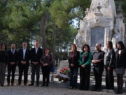 Reus celebra l’homenatge a Tots Sants amb una ofrena floral al Cementiri General