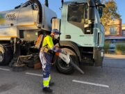 Reus implementa millores en la recollida de fulles per augmentar l’eficiència