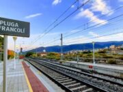 Una fissura a la via obliga a frenar l’AVE a 80 km/h a Tarragona