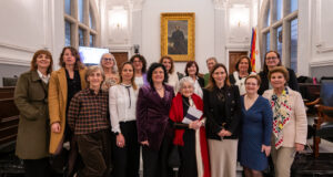 Reus ret homenatge a les dones referents en salut durant l’acte institucional del Dia Internacional de les Dones