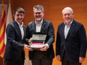 La URV homenatja l’Ajuntament de Reus per la seva col·laboració en la Formació Dual