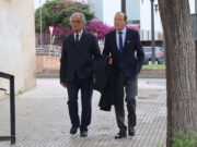 Prat i Batesteza arriben un acord amb Fiscalia a l’inici del judici del cas d’Innova, sense que es coneguin els detalls