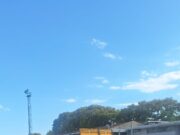 Reus inicia la renovació de la gespa artificial dels camps de futbol municipals