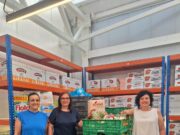 El Centre Social El Roser rep 40 caixes d’aliments i productes d’higiene gràcies a la col·laboració comunitària