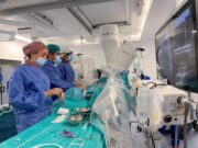 La sanitat privada espanyola realitza el seu primer implant percutani de vàlvula TAVI-in-valve mitral