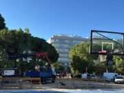 S’inicia el muntatge de la gran pista urbana al Parc de Sant Jordi per al Torneig 3×3 Ciutat de Reus