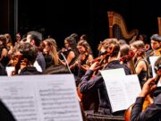 Més de 170 músics celebren el 20è aniversari de la Jove Orquestra Simfònica i la Banda Simfònica de Tarragona amb un concert al Camp de Mart