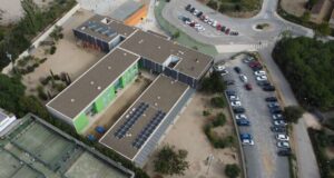 Finalitzen les obres de l’instal·lació solar a l’Escola la Vitxeta