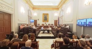 L’Ajuntament de Reus lliura la Menció Honorífica Municipal a Carme Just Masdeu per la seva contribució a la dansa i la cultura local